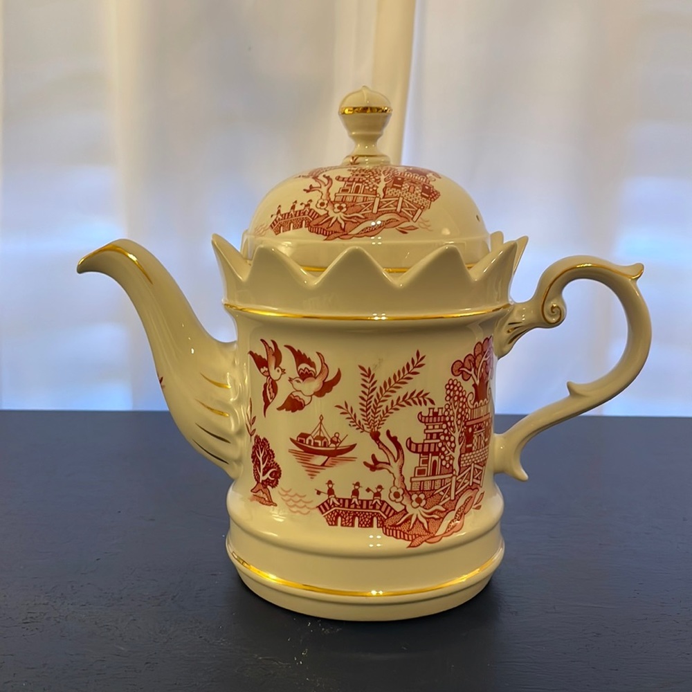 Crown Dorset English Chinoiserie Style Teapot